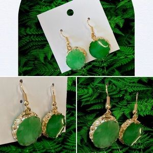 GREEN AGATE GOLD FOIL TRIM DANGLE CIRCLE DROPS EARRINGS GEMSTONES HEALING
